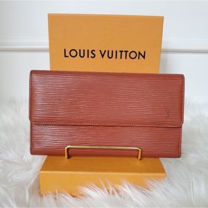 Louis Vuitton Epi International Wallet